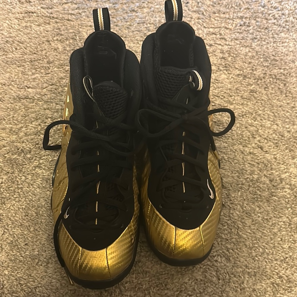 Nike foam-posits